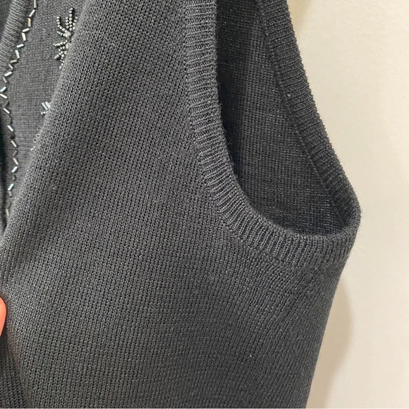 Jessica Petite Vintage Grandmacore Delicate Beaded Button Up Knit Black Cardigan - Picture 8 of 17